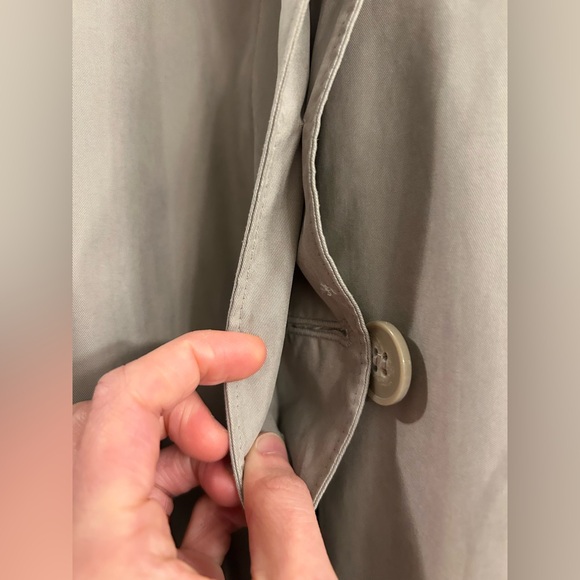 LONDON FOG - Women’s Long Trench Coat with removal inner liner -Tan - Picture 5 of 16